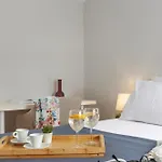 Pietra Vila *