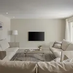 Pietra Vila *