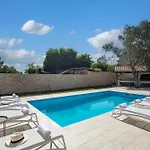 Pietra *
