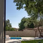 Pietra Brtonigla